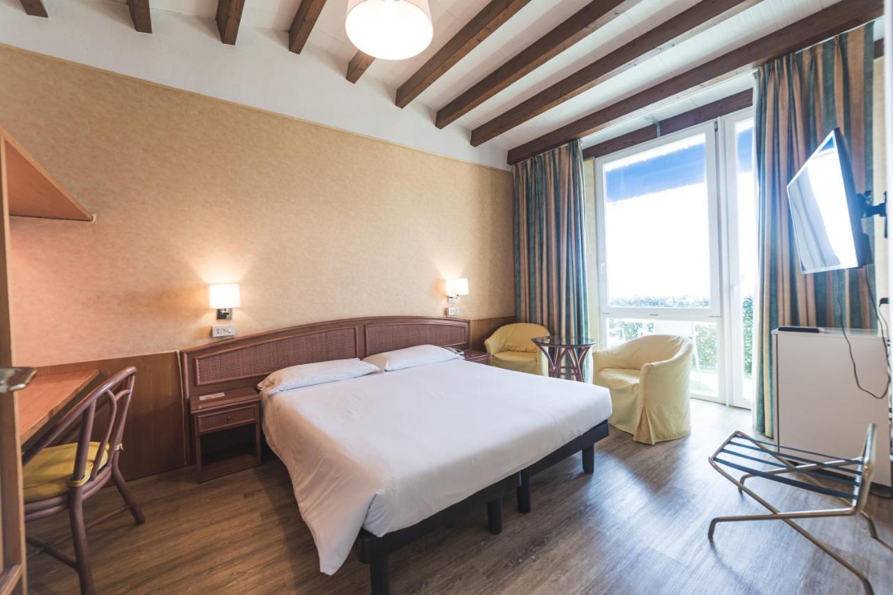 Hotel Santa Maria Chiavari Eksteriør bilde