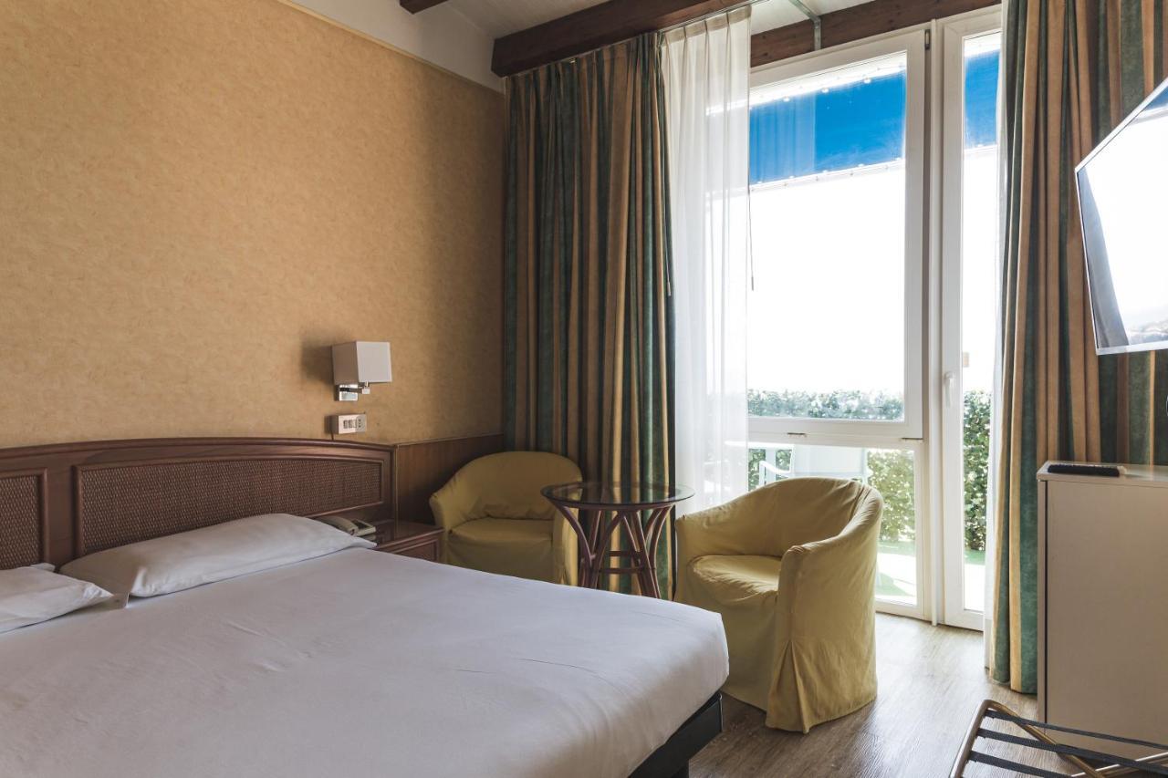 Hotel Santa Maria Chiavari Eksteriør bilde