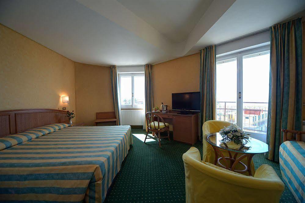 Hotel Santa Maria Chiavari Eksteriør bilde